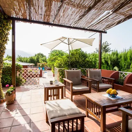 Casa El Rosal Blanco * 파둘